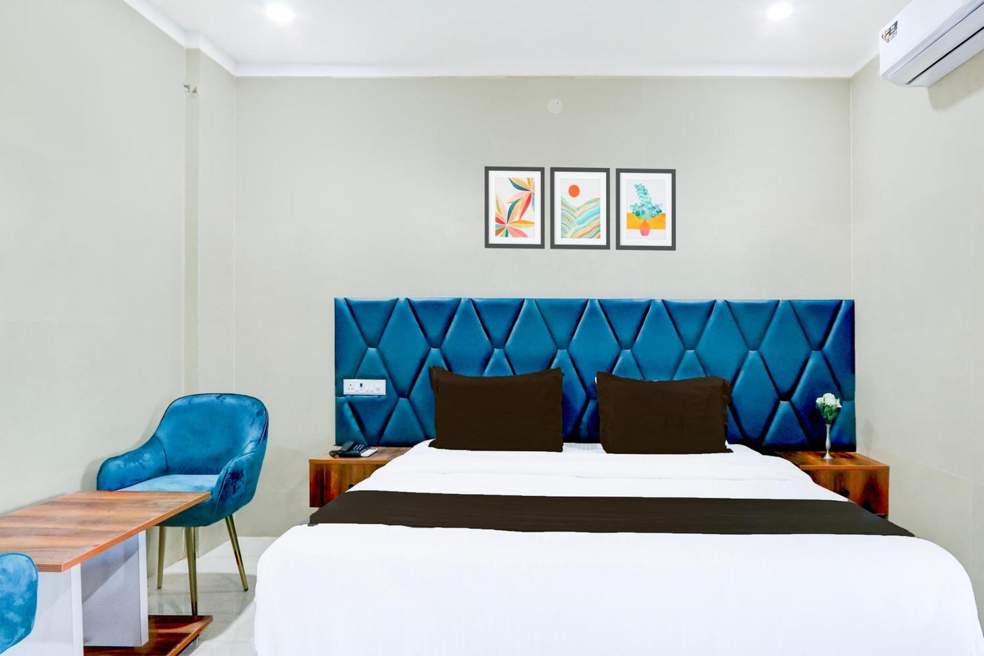 Hotel O Pr Grand Khammam Extérieur photo