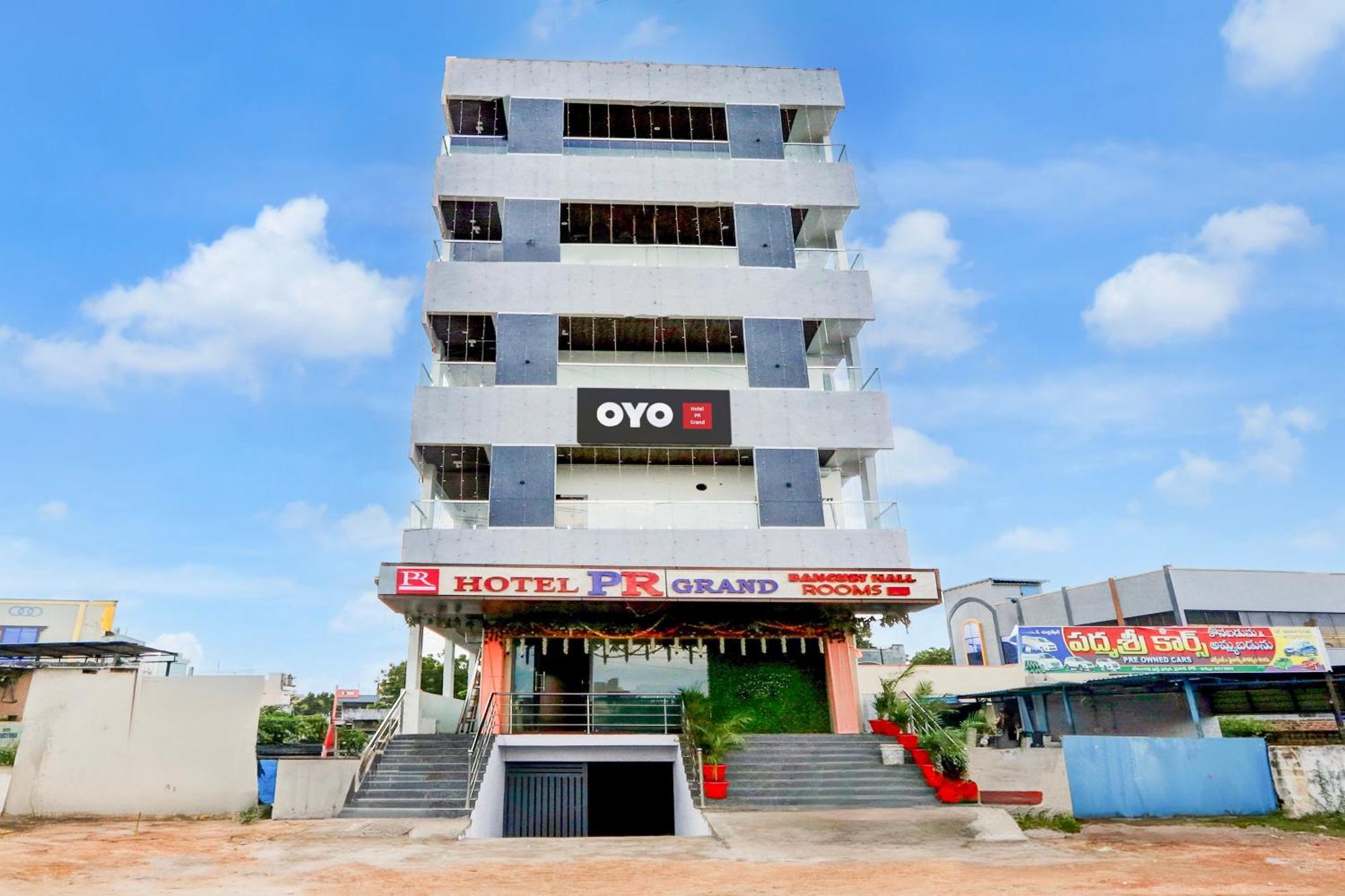 Hotel O Pr Grand Khammam Extérieur photo